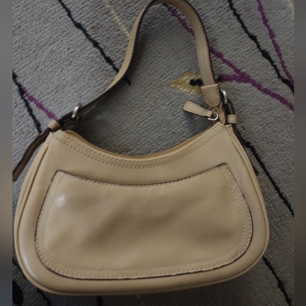 Nine West  light tan shoulder bag